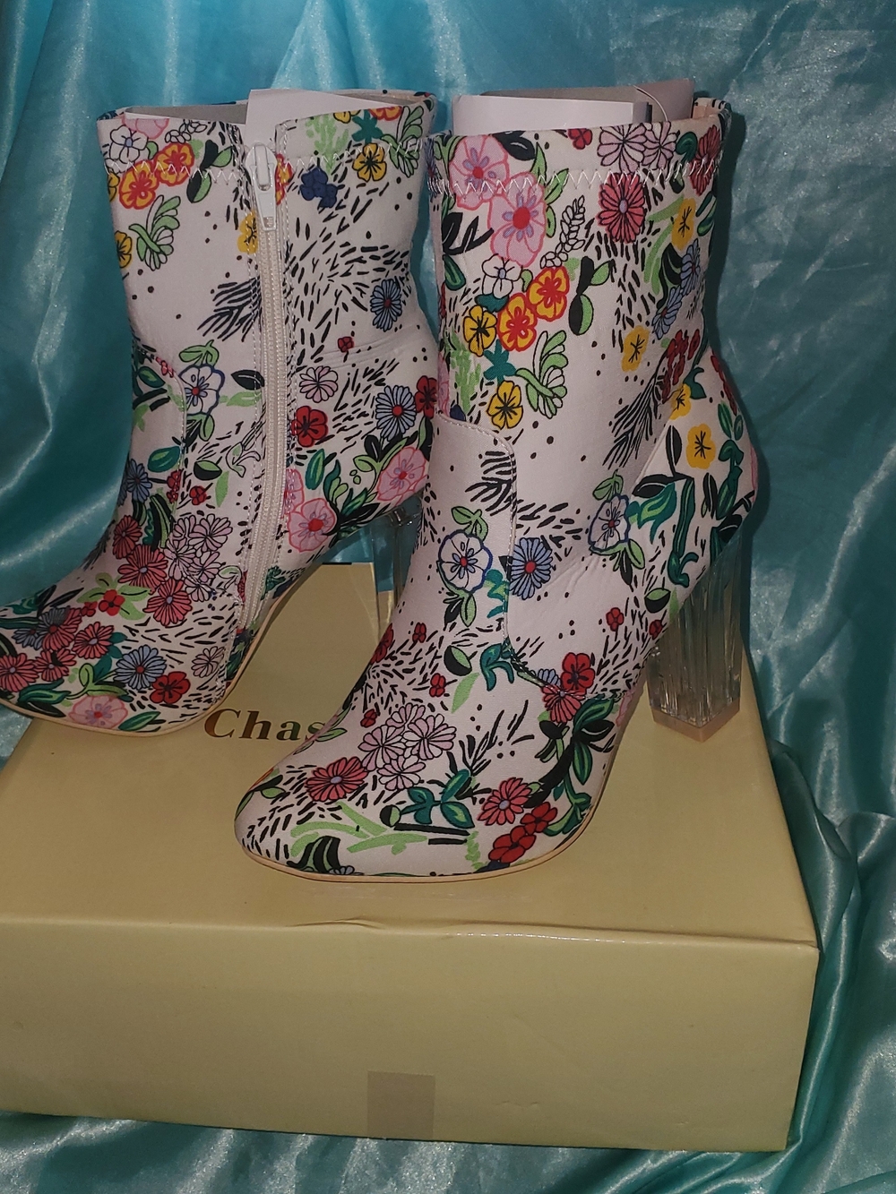 Chase & Chloe Floral Print Ankle Boots - Multi Color Size 6.5